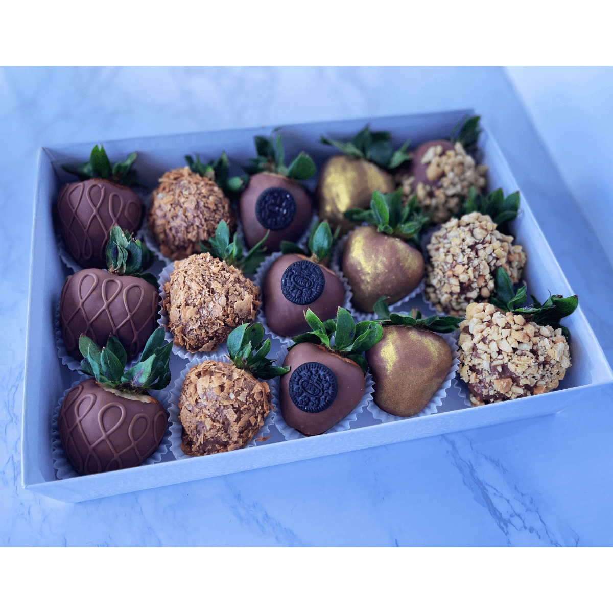 Chocolate Covered Strawberries 15pc Fancy – Lex&Roses Cakes